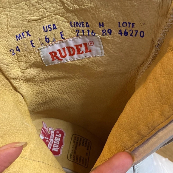 Rudel White Ostrich Skin Pointy Toe Western Ankle Boot size 6 - Picture 6 of 16